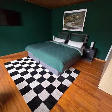 Dom wakacyjny Greenhell - Nuerburgring Adenau